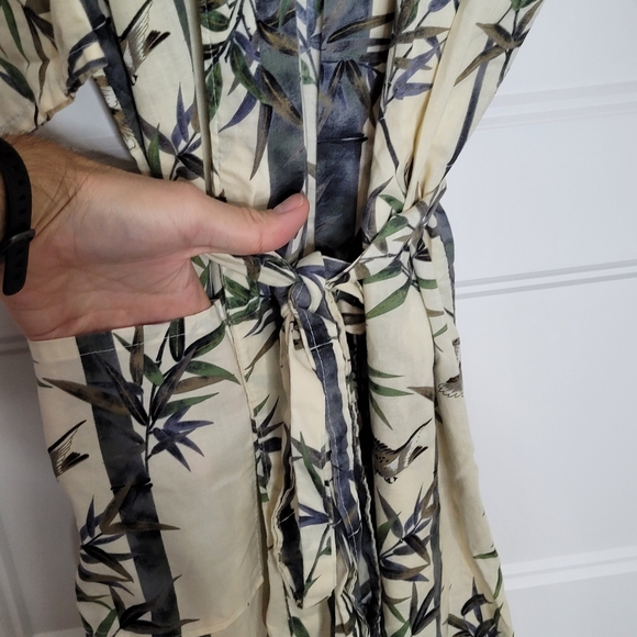 Vintage Smithsonian Institution Kimono Robe - Picture 4 of 5